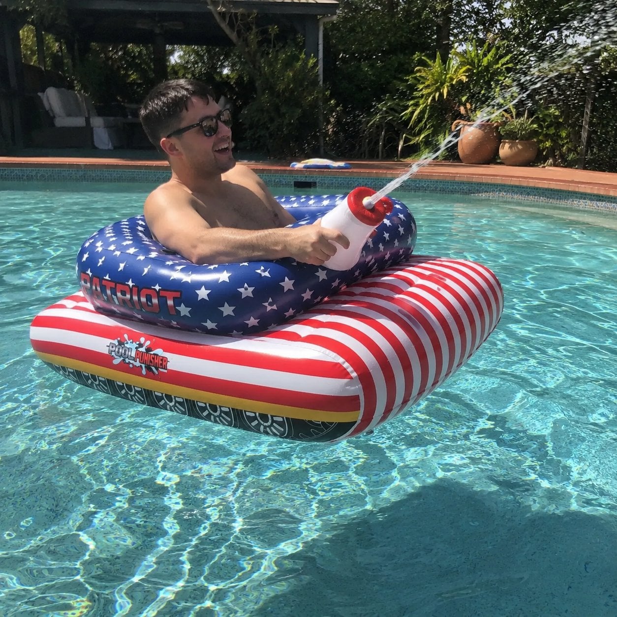 🔥Summer Pool Party Sale 50% OFF – Patriot Pool Float with Water Cannon for Beach, Lake & Pool Fun