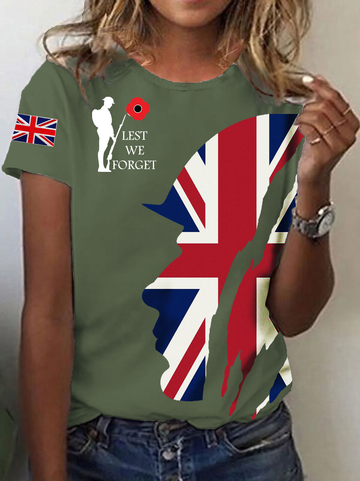 Kurzärmeliges T-Shirt zum Gedenktag der Frauen – „Damit wir nicht vergessen“.