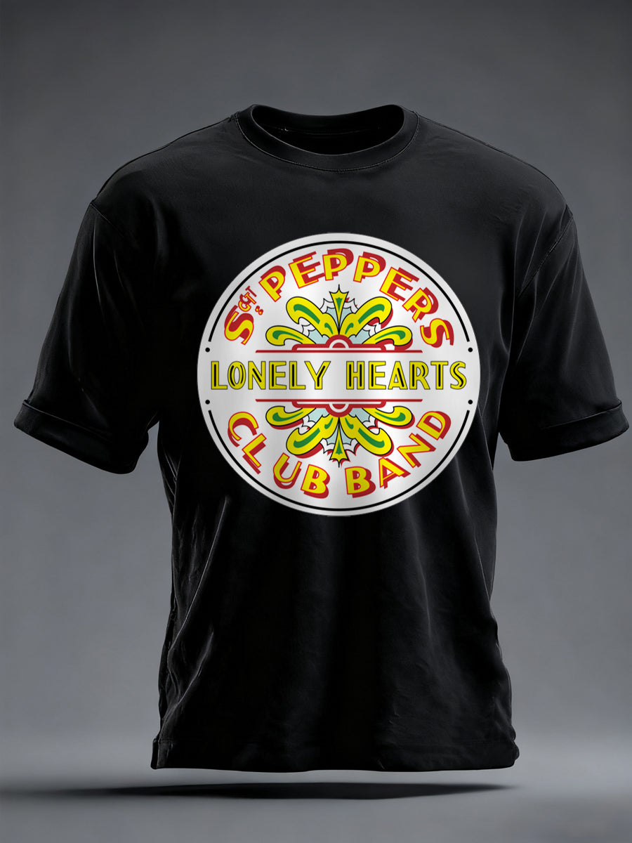 Klassisches Herren-T-Shirt mit Aufdruck einer legendären Rockband – das perfekte Geschenk für Fans!