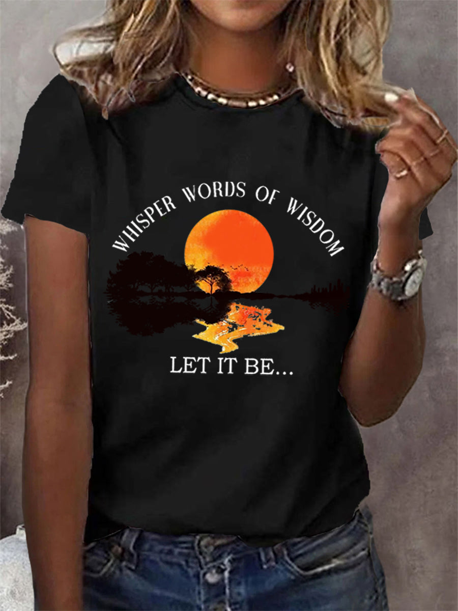 Damen-T-Shirt mit Gitarrenprint und dem Aufdruck „Whisper Words of Wisdom Let it Be“
