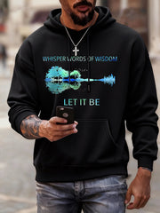Retro-Hoodie für Herren mit Gitarrenprint und dem Aufdruck „Whisper Words Of Wisdom Let It Be“.