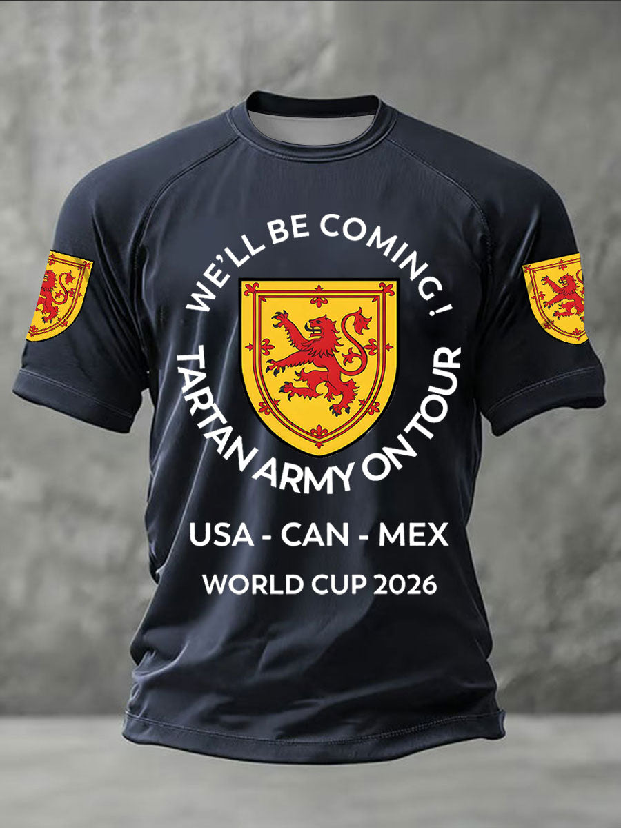 Herren-T-Shirt mit Aufdruck „UK Football Lover Scotland We'll Be Coming 2026“ (Kurzarm)