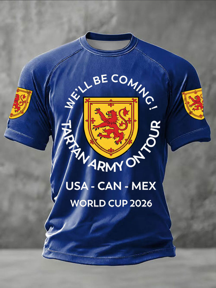 Herren-T-Shirt mit Aufdruck „UK Football Lover Scotland We'll Be Coming 2026“ (Kurzarm)
